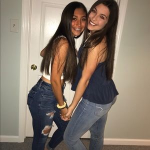 Meet your Posher, Olivia